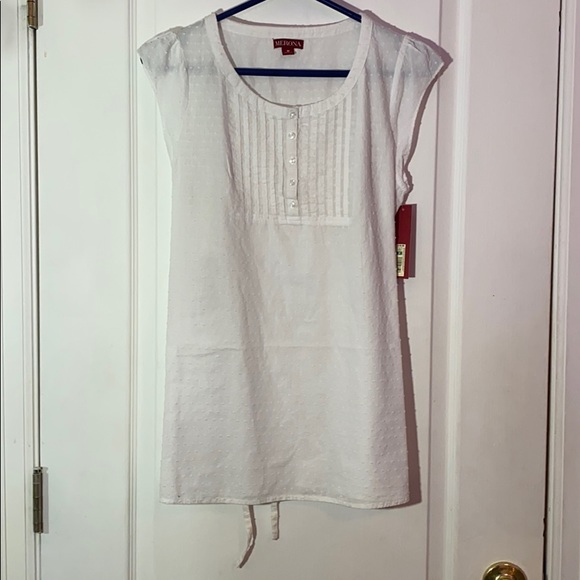 White T-Shirt - Picture 1 of 5
